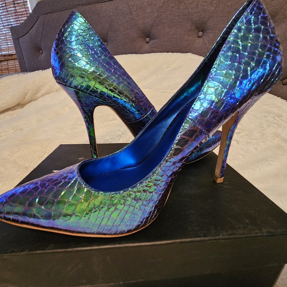 Shimmering Blue and Green Snakeskin Heels